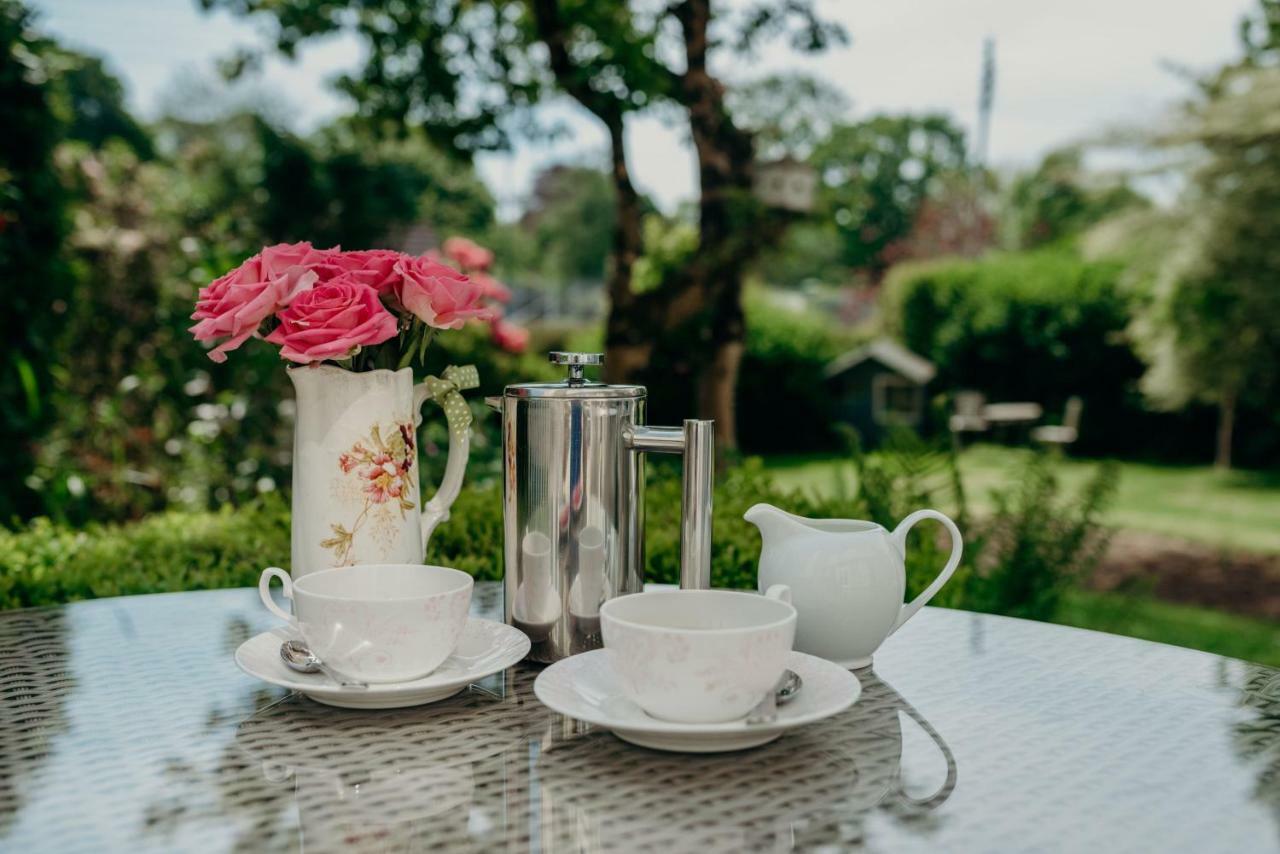 Apple Tree Bed And Breakfast Тависток Экстерьер фото